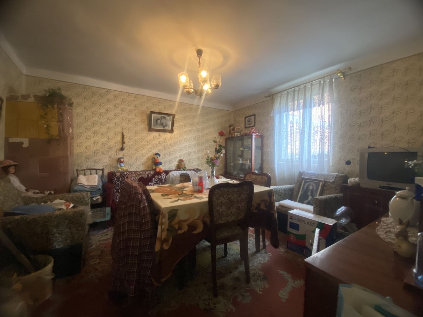 Vanzare casa cu 6 camere in Targoviste - vizavi de Colegiul Carabella - Poză 4
