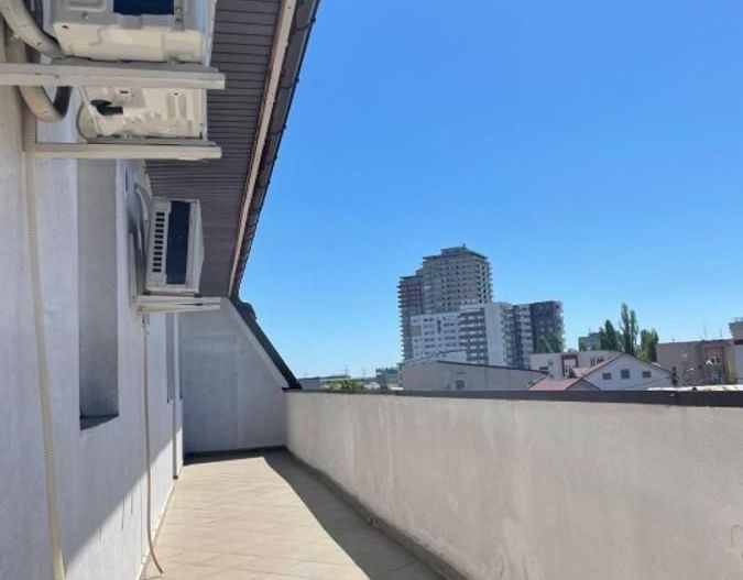 Apartament superb cu trei camere, Aparatorii Patriei, 124.000 € - Poză 12