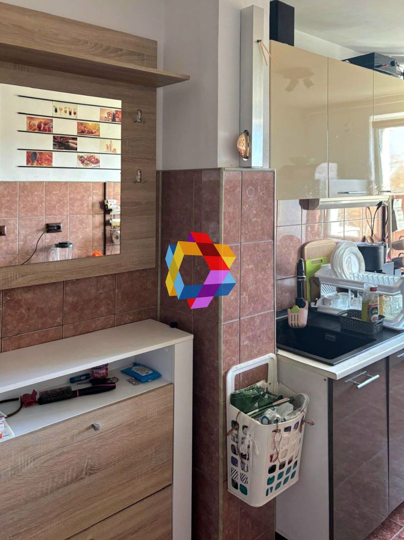 Apartament cu doua camere, zona Astra - Saturn, 50 mp - Poză 11