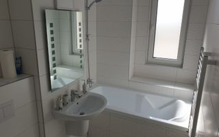 Apartament cochet I Loc parcare inclus I Zona Aradului - Poză 12