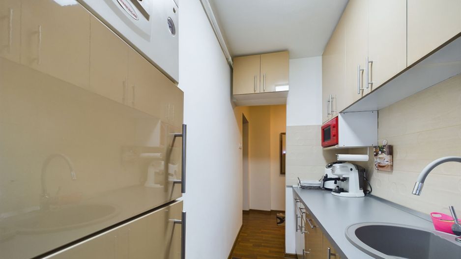 Apartament cu 4 camere în zona Şagului - Poză 14