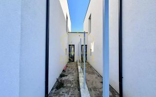 Duplex cu 5 camere, despartit prin camera tehnica I Dumbravita - Poză 12