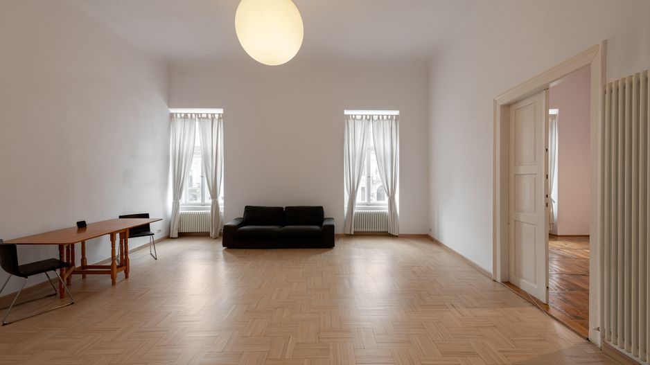 Apartament-galerie la kilometrul zero | 2 camere + mezanin, 2 băi - Poză 1