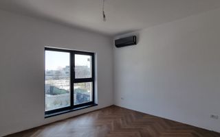 Vilă Individuală cu 700 mp Teren și Mansardă Amenajată - Poză 7