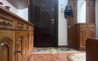 Parter!Vânzare apartament cu 3 camere - Târgoviște! - Poză 9