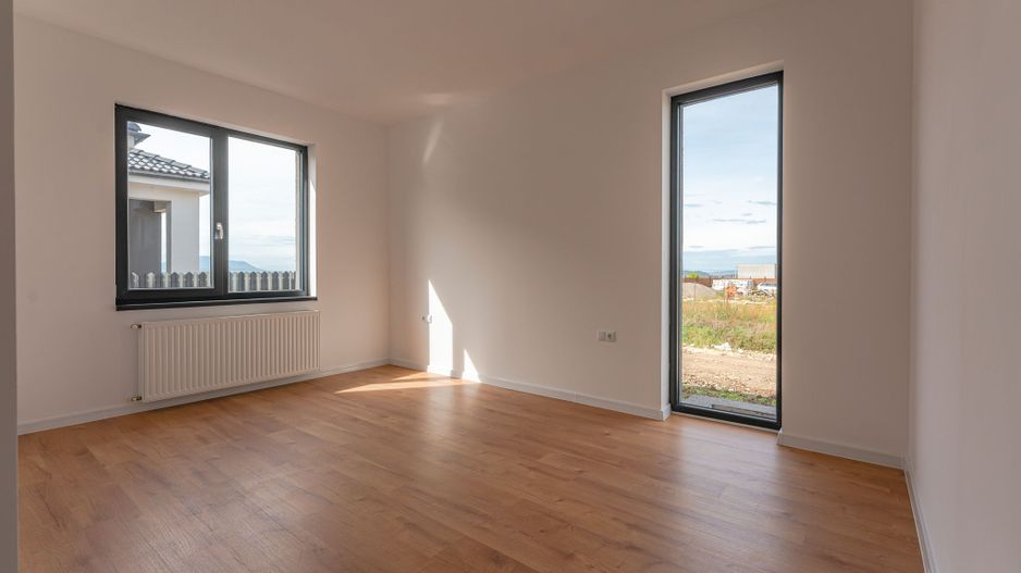 Casa individuala dispusa pe un singur nivel in Izvor, Tarlungeni - Poză 8