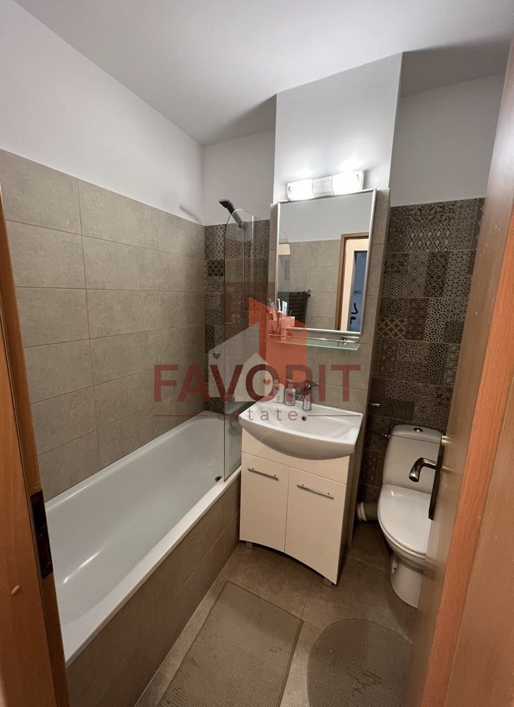 Centrala proprie. Complet renovat. Mobilat si utilat. - Poză 16
