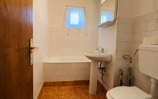 Apartament cu 2 camere, decomandat, Rogerius - Poză 5
