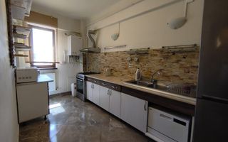 Apartament 2 camere Dec 58 mp+ loc de parcare Cug Capitol 92000 euro - Poză 4