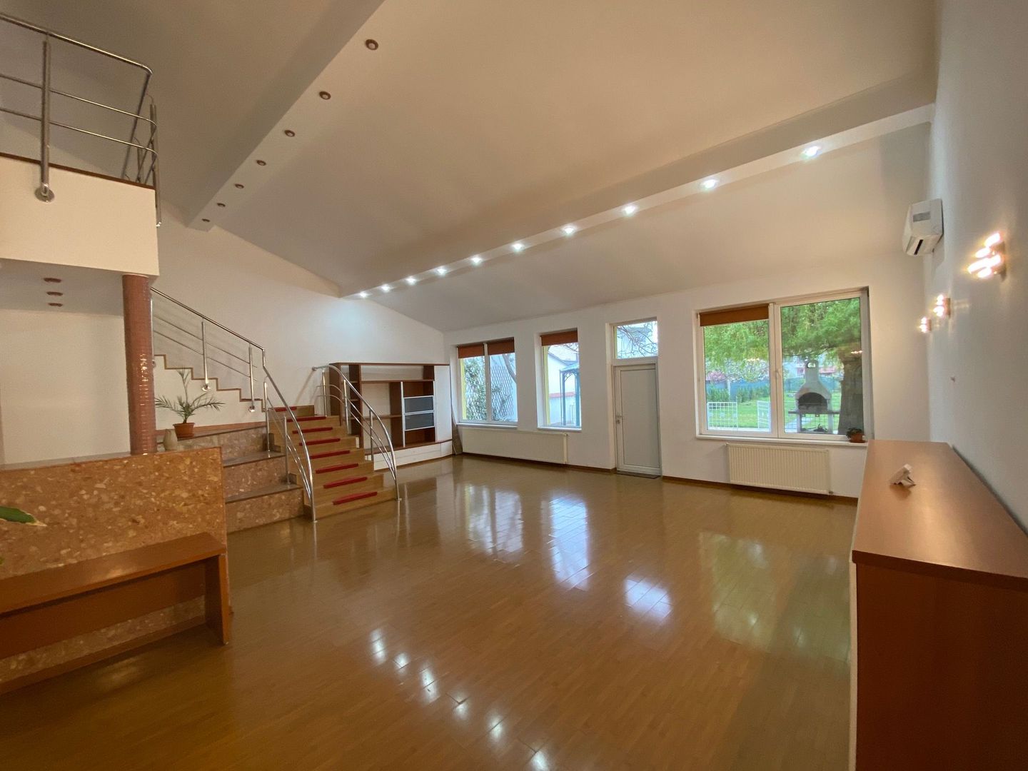 Vilă zona Liviu Rebreanu - Poză 26