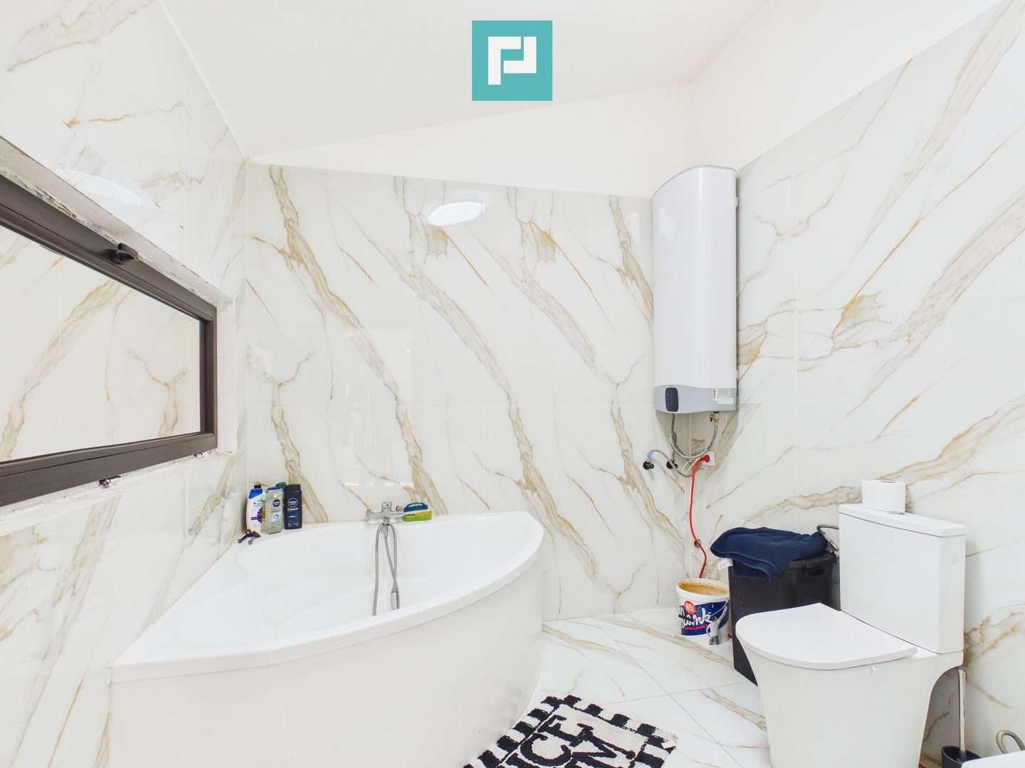 Casă cu 2 camere renovată în Battonya - Poză 6