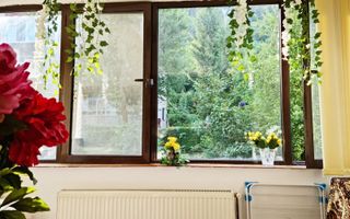 Apartament 3 camere, 2 bai, etj 1, zona Racadau, priveliste superba spre Tampa - Poză 3