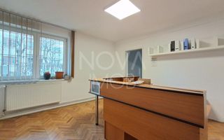 Apartament 4 camere de vanzare, Central - Poză 2