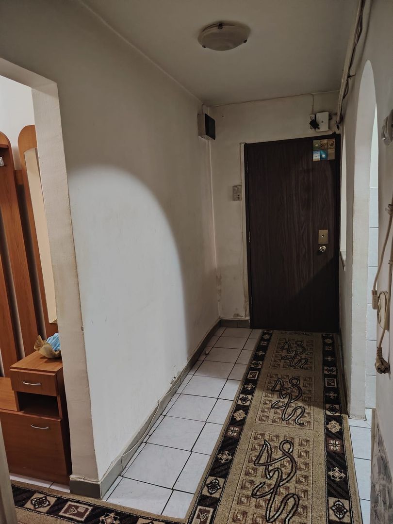 BRASADAS vinde ap 3 cam la PARTER in Carpați 2. - Poză 7