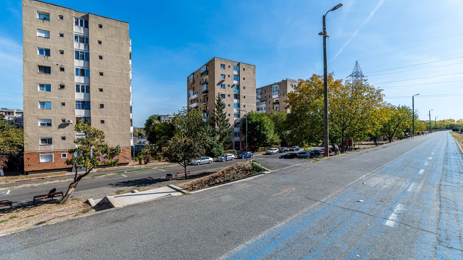 Apartament cu 5 camere pe Splaiul General Gheorghe Magheru, Micălaca - Poză 2