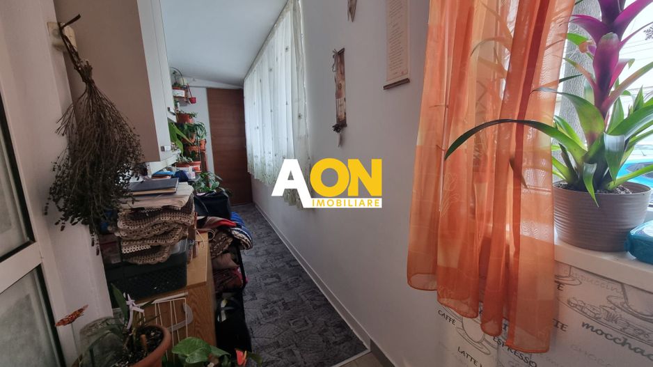 Apartament 2 camere, semidecomandat, parter inalt, Cetate - Poză 2