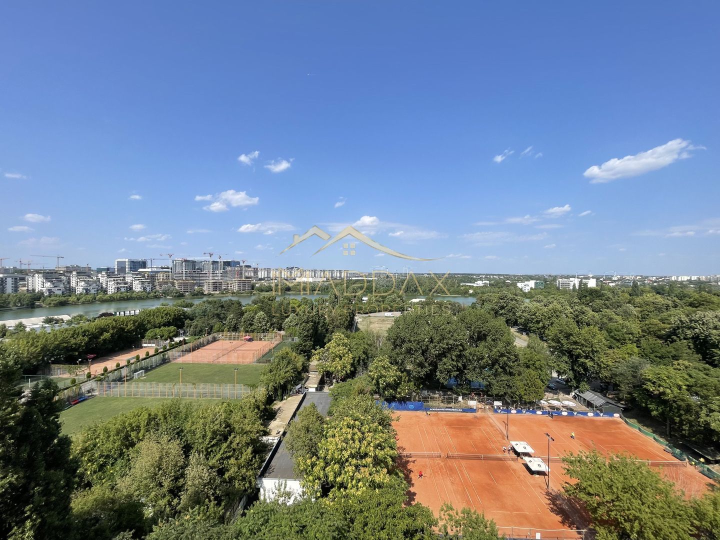 4 rooms apartment - 122 sqm// 1 Parking / Floreasca - Lake View - Poză 22