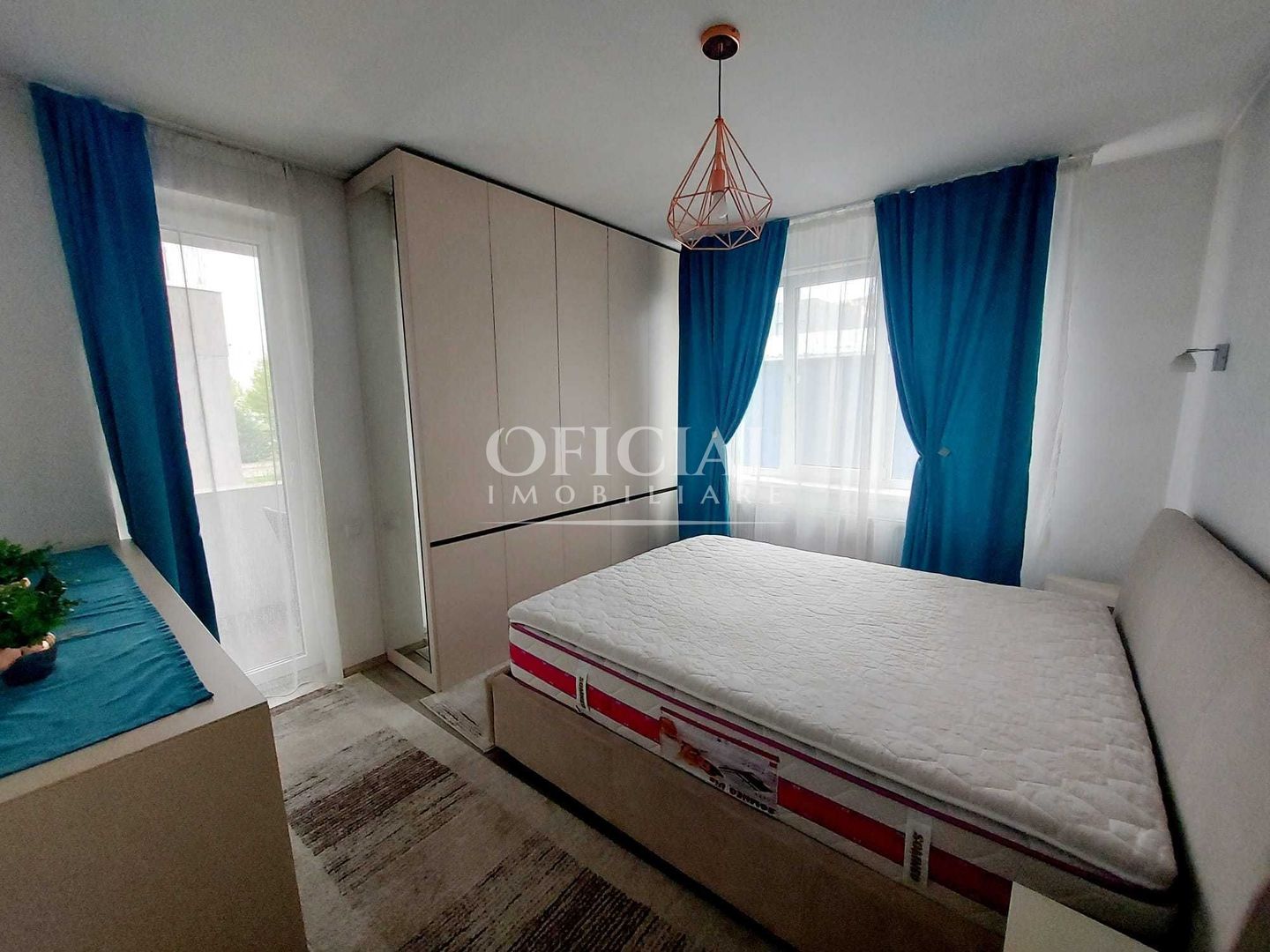 Apartament 3 Camere | Parcare | Zona Vivo | Floresti - Poză 1