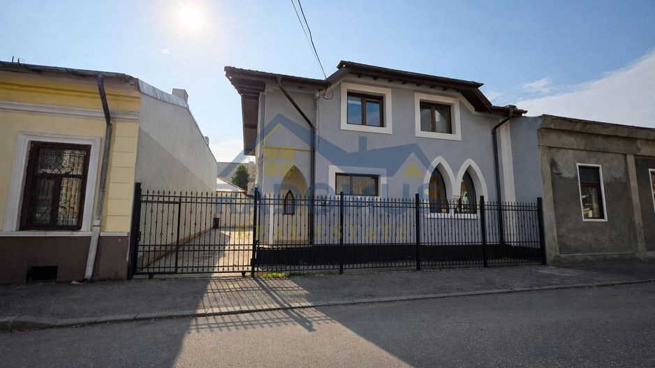 Proprietate exclusivistă | Vilă premium Ploiești – Str. Cerceluș nr. 3 - Poză 2