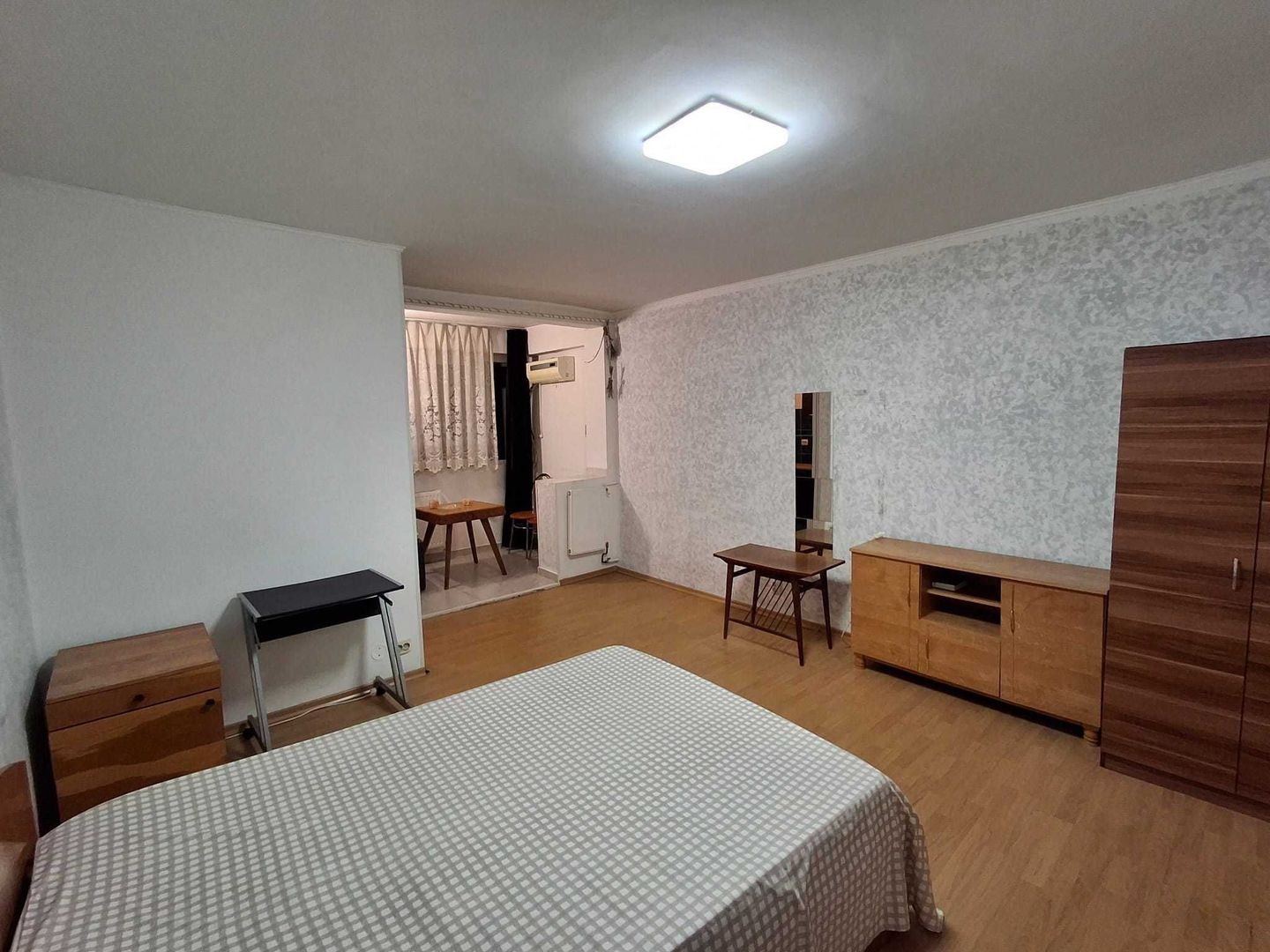 Garsoniera, str. Sibiu, Drumul Taberei-Favorit, sector 6 - Poză 1