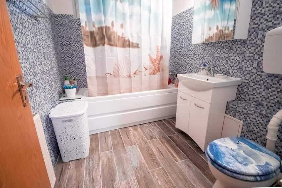 Garsoniera eleganta de 44 mp - Strada Cernauti , Vatra Luminoasa - Poză 3