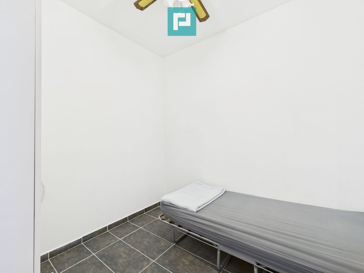 De închiriat apartament cu 3 camere la ARED Uta! - Poză 16