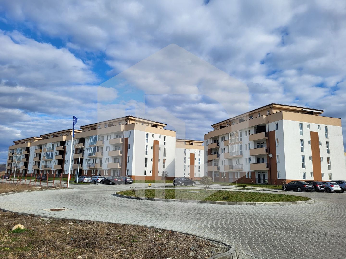 Henri Coanda | Apartament 2 Camere | Bucatarie Separata | Intabulata - Poză 4