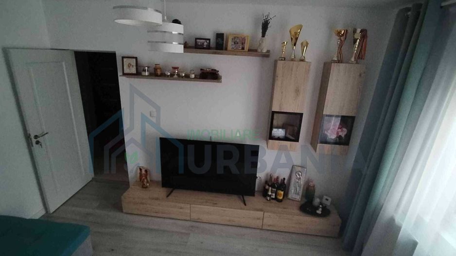 Apartament 2 camere de vânzare - Poză 1