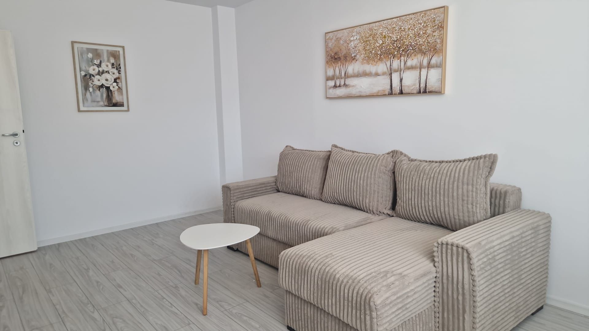 Apartament 2 camere Dec NOU 50 mp Bucium Visan 400 euro - Poză 1