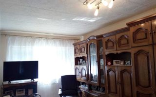Vand Apartament cu 2 camere, str.Prahova, zona Spitalul Jud.I. - Poză 3