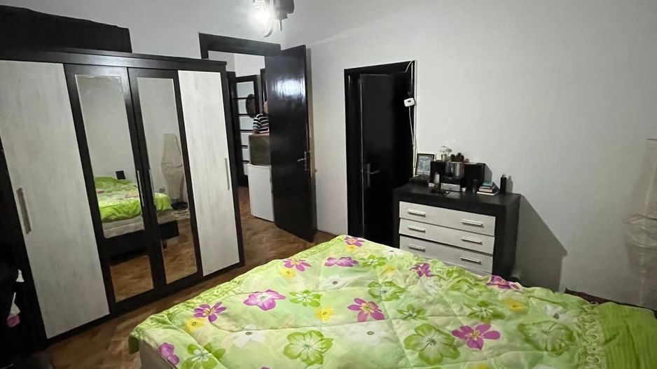 Apartament cu 4 camere | Semidecomandat | Piata Romana - Poză 3