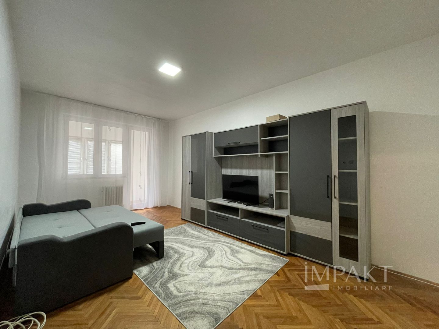 Apartament cu 1 camere de închiriat | parcare inclusa - Poză 1