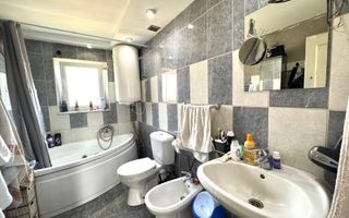 Casa de caramida de vanzare Surdesti cu teren intravilan 5000mp - Poză 14