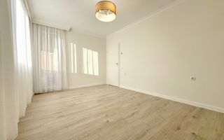 Apartament cu 4 camere /85.5mp/zona Sub Cetate. - Poză 10