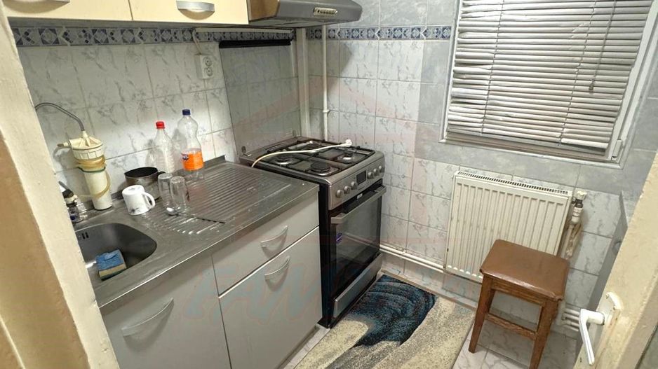 350 Euro-Inchiriere apartament 3 camere Micro 38 - Poză 8