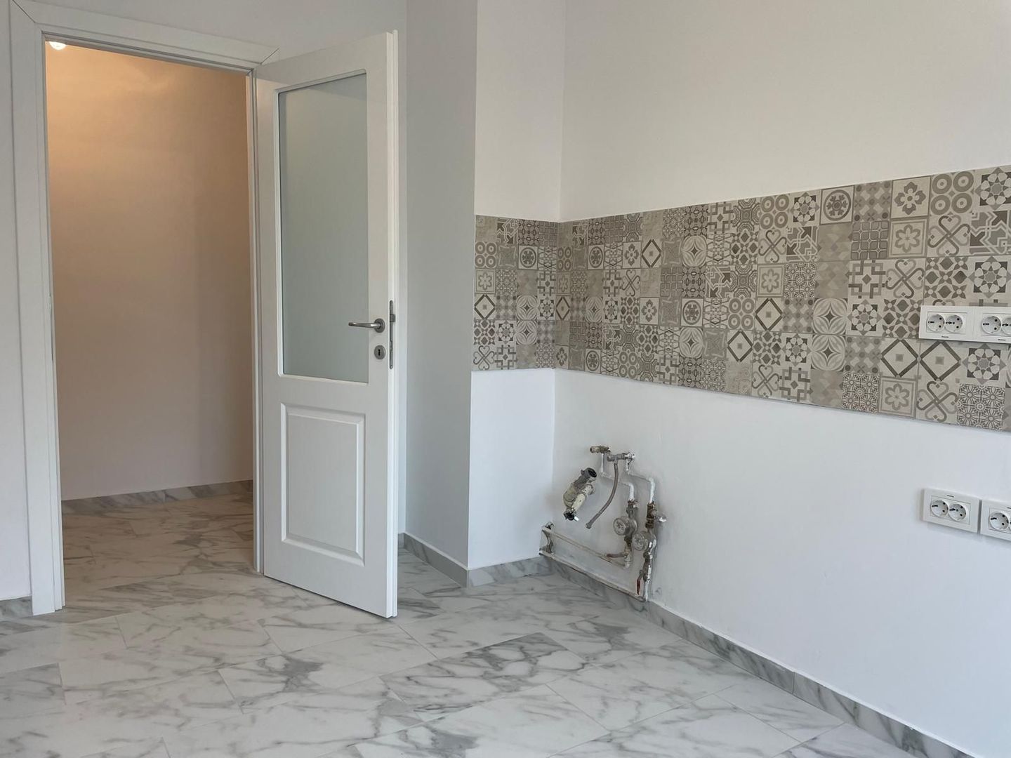 APARTAMENT ULTRACENTRAL, IN APROPIEREA OPEREI - COMISION 0 - Poză 15