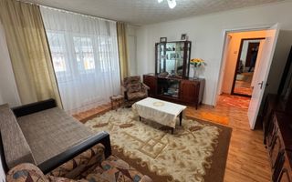 APARTAMENT 2 CAMERE ETAJ 4 CAMPULUNG VIȘOI - Poză 2