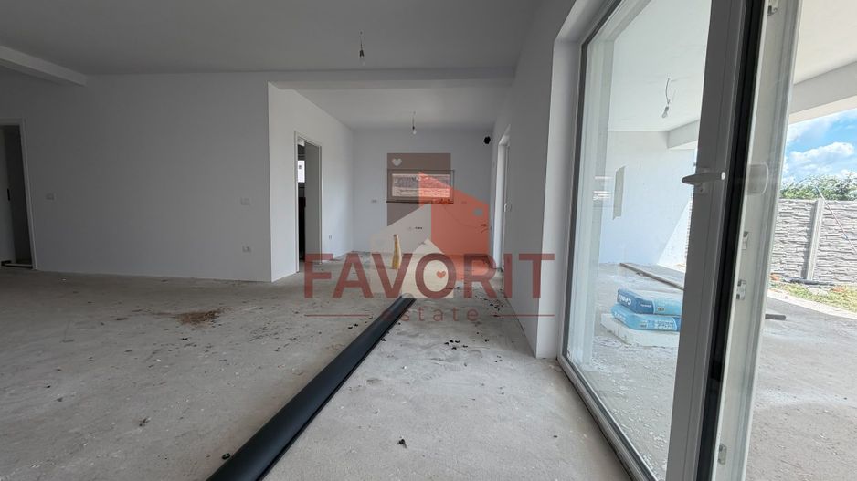 Casă Individuala | 3 camere | Toate utilitatile | Teren Generos | - Poză 4