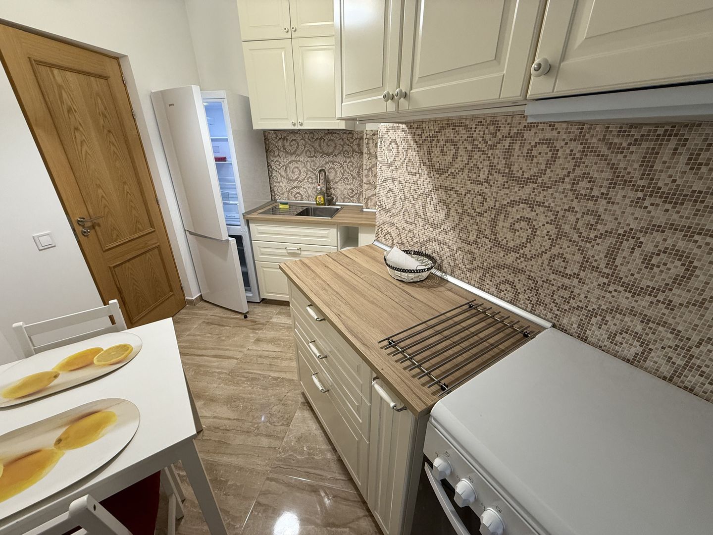 Ghencea - Studio in Complex - Parcare + Boxă - Poză 8