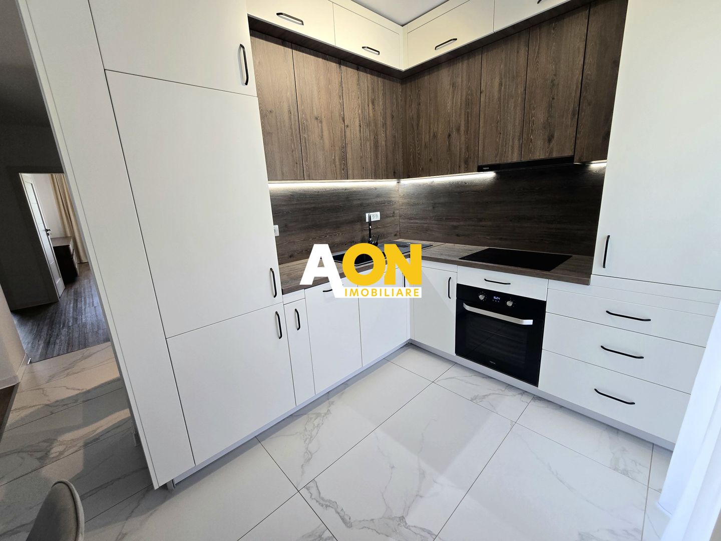 Apartament Superfinisat 3 Camere Zona Centru - Poză 10