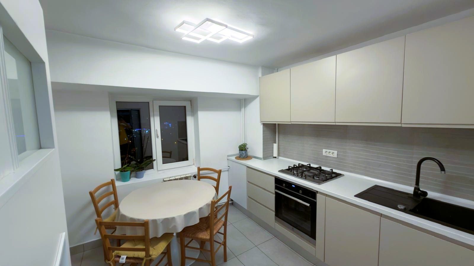 Aartament 2 camere Decebal-Alba Iulia-Blv. Unirii - Poză 5