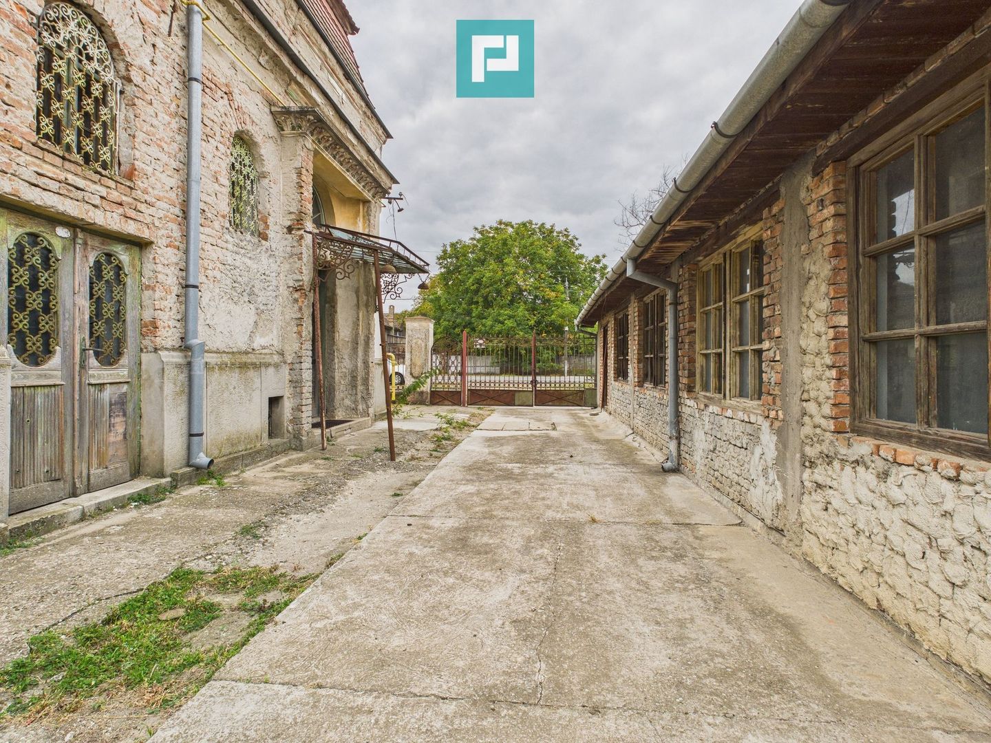 Spațiu versatil de 80 mp în Periam - Poză 2