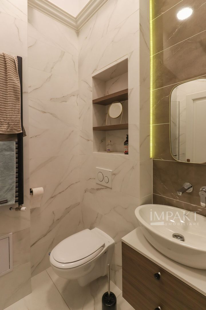 Apartament deosebit cu 4 camere in centrul orasului Cluj Napoca - Poză 13