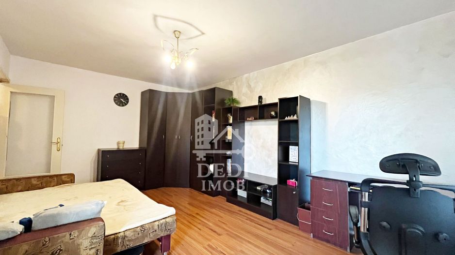 Apartament 2 camere de vanzare in zona Decebal, Oradea - Poză 2