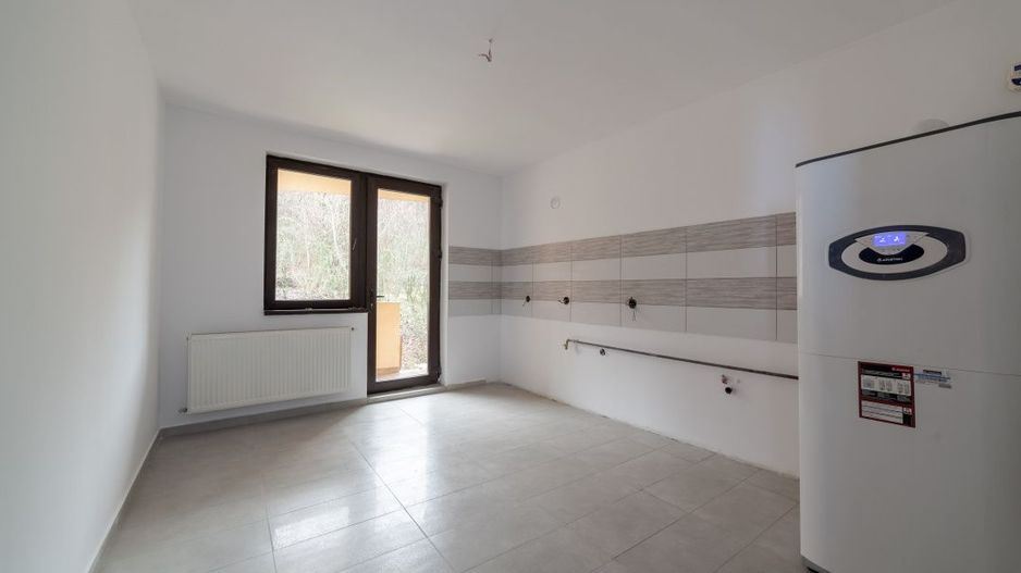 Casă spațioasă P+1+M – Izvorani, Ștefănești | Ideală pentru 2 familii! - Poză 3