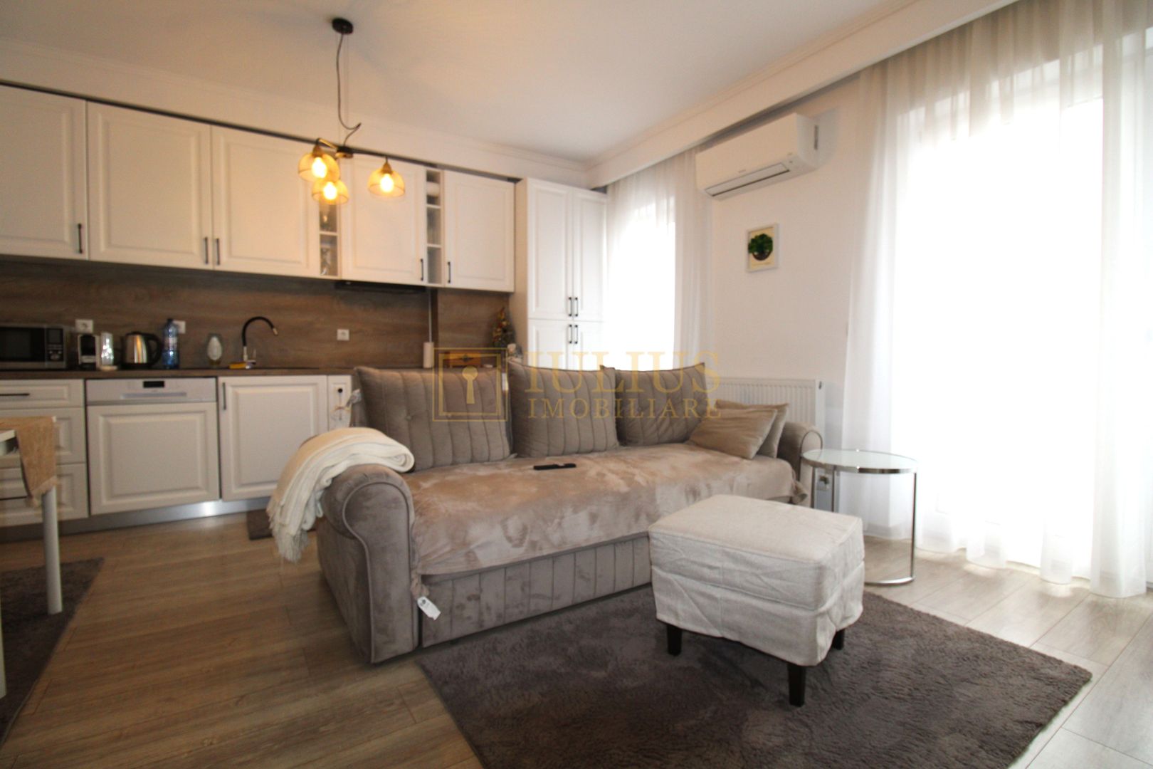 Torontal, 2 camere, centrala proprie - Poză 3