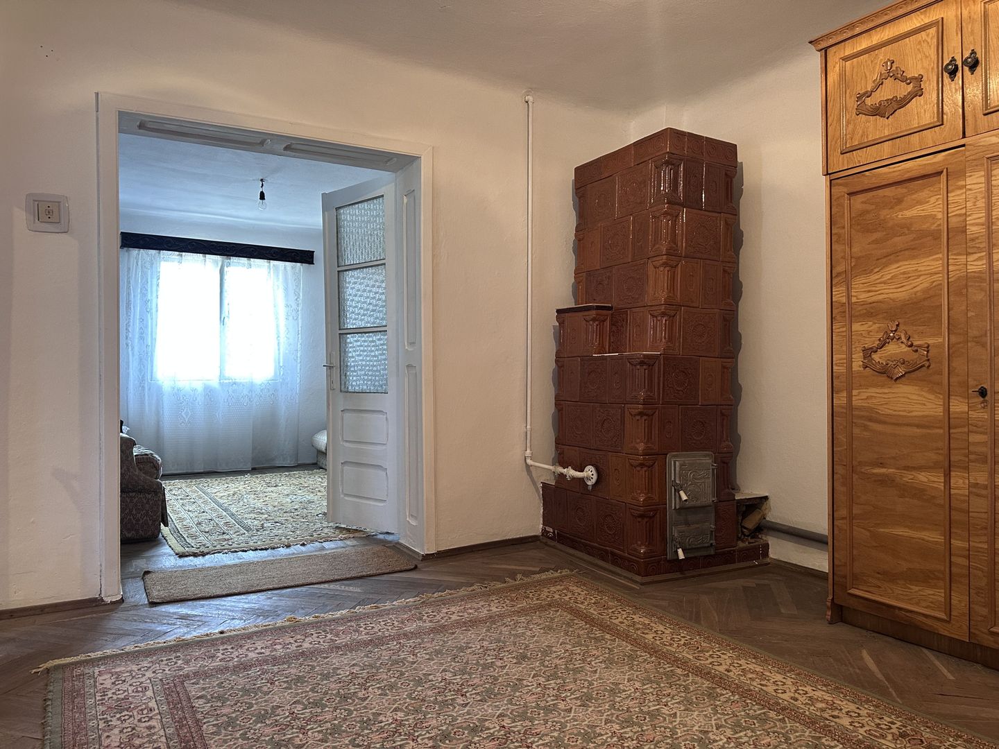 Vanzare casă cu potențial rezidențial și comercial în Pucioasa -441 mp - Poză 18