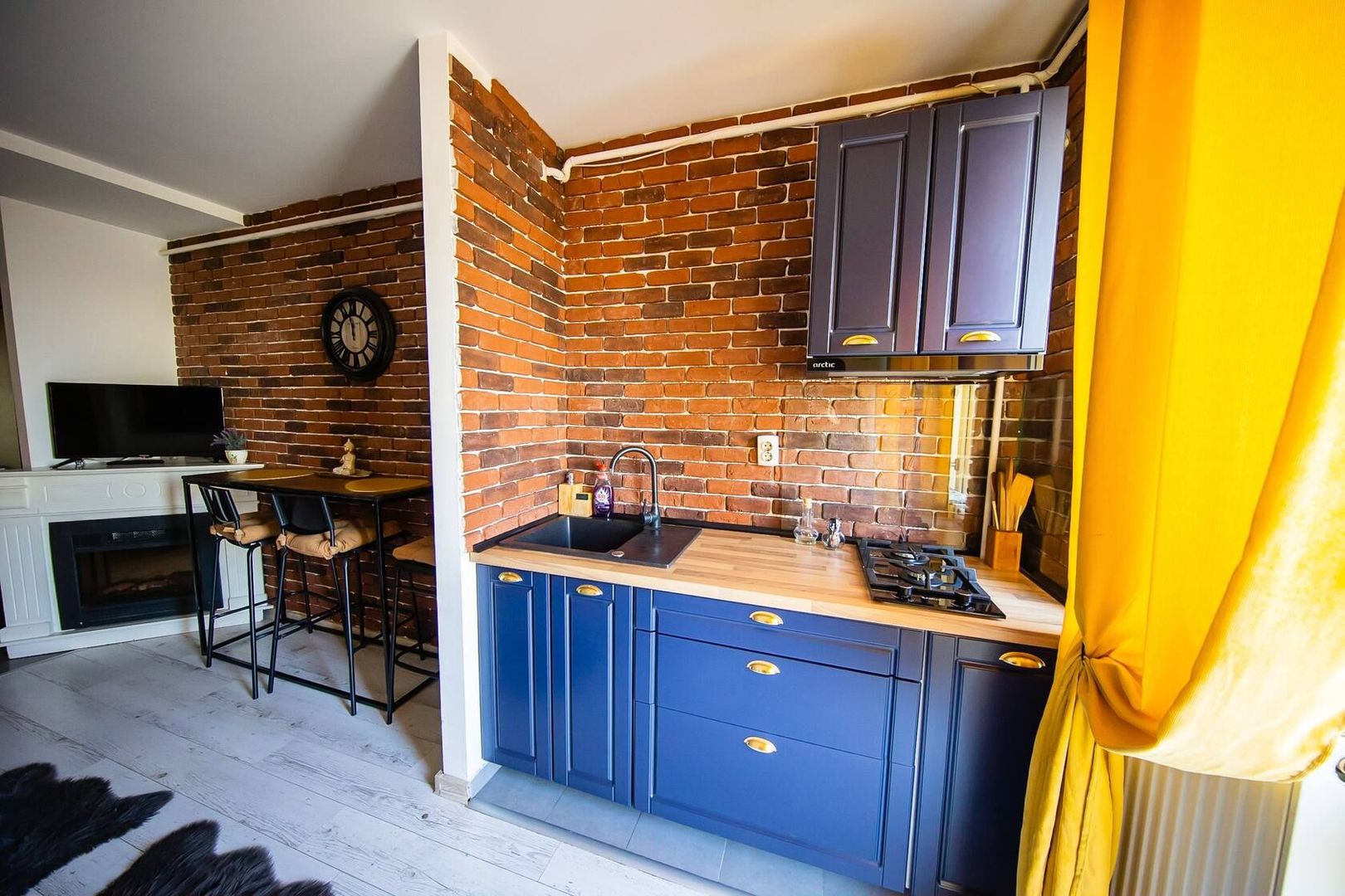 Apartament 2 camere , 40mp,  Nicolina -400euro - Poză 3