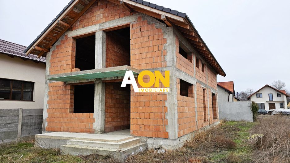 OFERTA! Casa la rosu, P+1, 300 mp teren, cu utilitati, Lancram - Poză 1