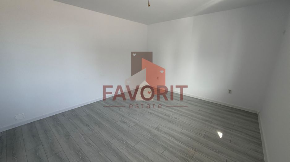 Disponibil imediat. Decomandat. TVA 21% inclus in pret - Poză 6